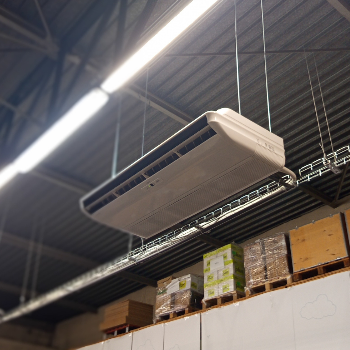 Atelier et machines au chaud